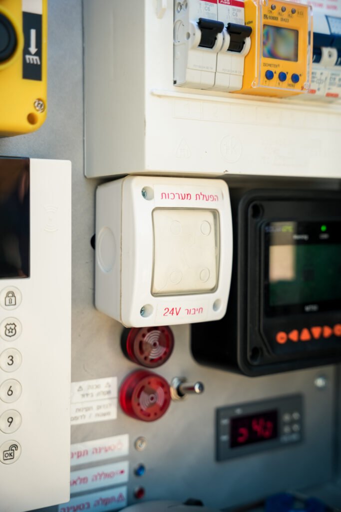 הפעלה בלחיצת כפתור – מערכת אוטומטית המאפשרת פריסה ותפעול מהיר בלחיצה אחת